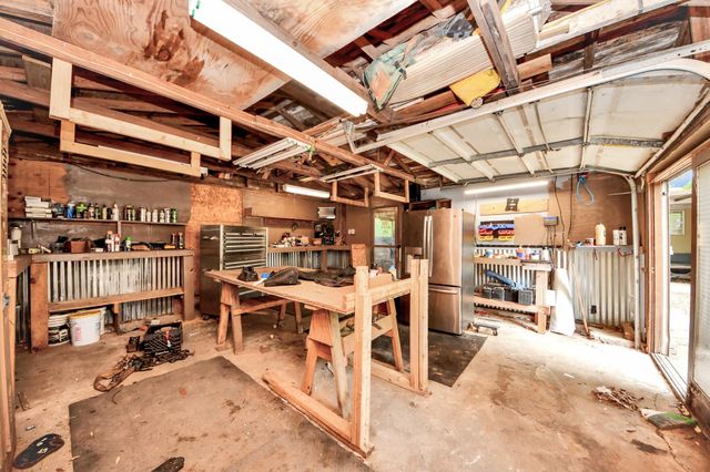 204 S 4th Street, Alvin, TX 77511