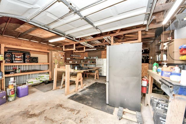 204 S 4th Street, Alvin, TX 77511