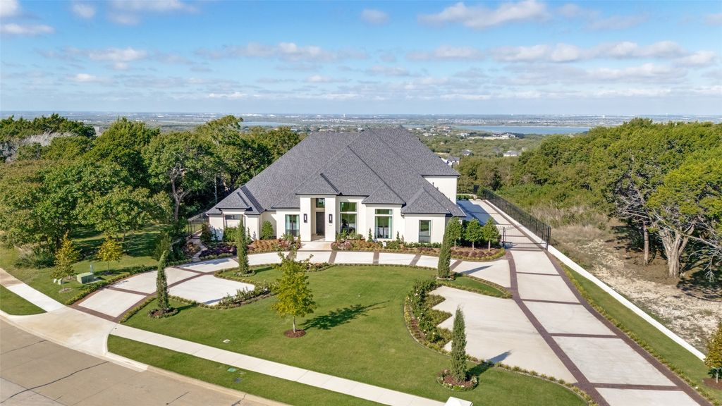 819 Bluff Ridge Drive, Cedar Hill, TX 75104 — photo 2