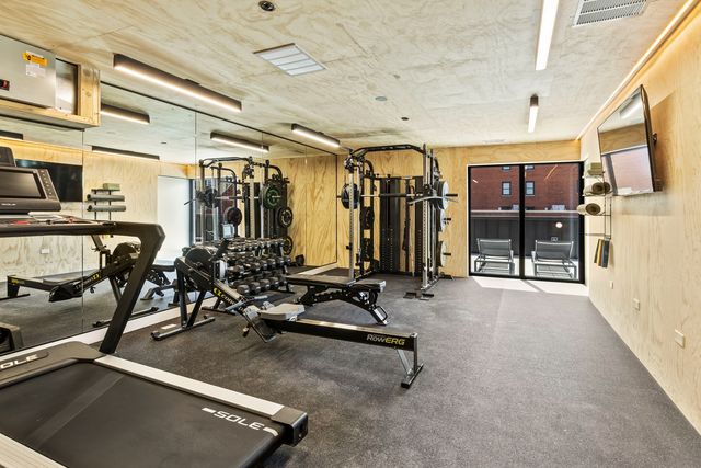 1550 W Monroe Street 203, Chicago, IL 60607