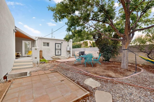 1205 Girard Boulevard NE, Albuquerque, NM 87106