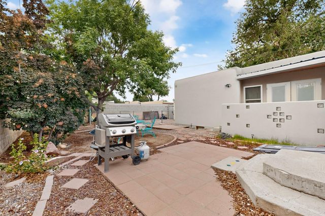 1205 Girard Boulevard NE, Albuquerque, NM 87106