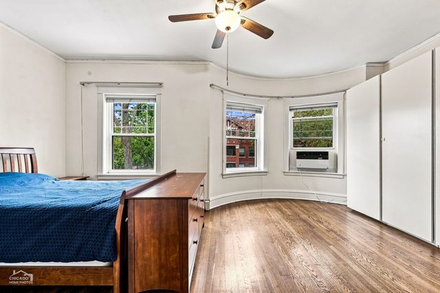5402 S UNIVERSITY Avenue, Chicago, IL 60615