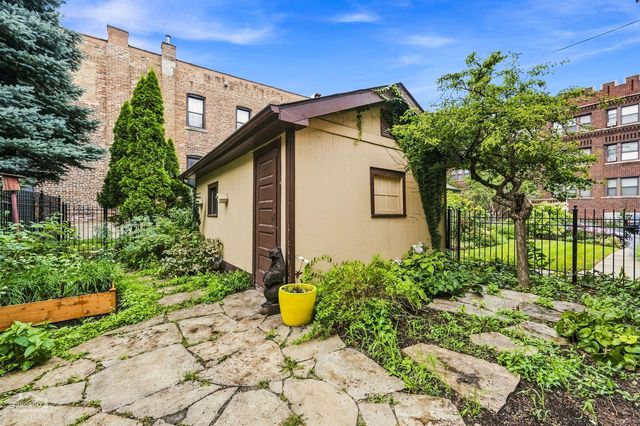 5402 S UNIVERSITY Avenue, Chicago, IL 60615
