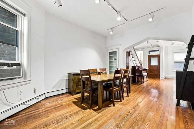 5402 S UNIVERSITY Avenue, Chicago, IL 60615