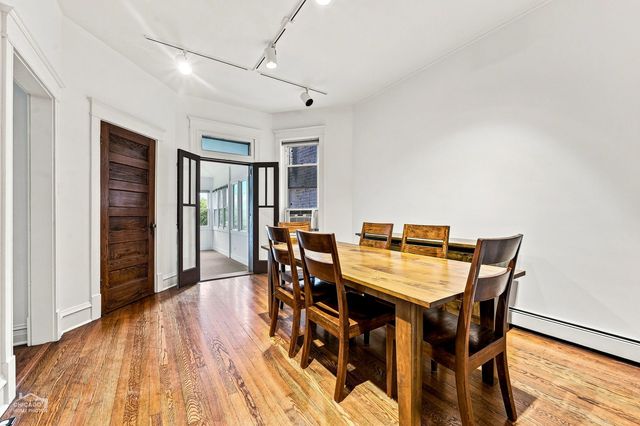5402 S UNIVERSITY Avenue, Chicago, IL 60615
