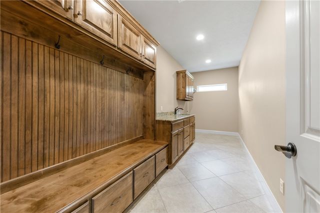 4018 Arboleda Drive, College Station, TX 77845