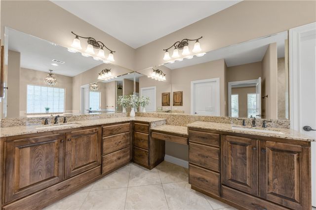 4018 Arboleda Drive, College Station, TX 77845