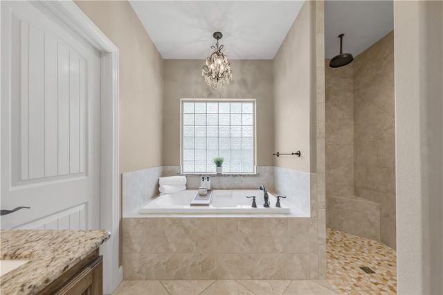 4018 Arboleda Drive, College Station, TX 77845