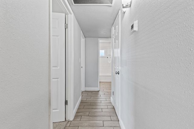 2525 Orwell Ct, Modesto, CA 95354