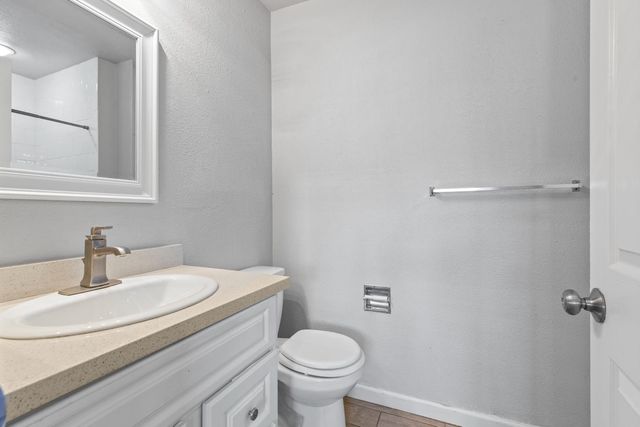 2525 Orwell Ct, Modesto, CA 95354