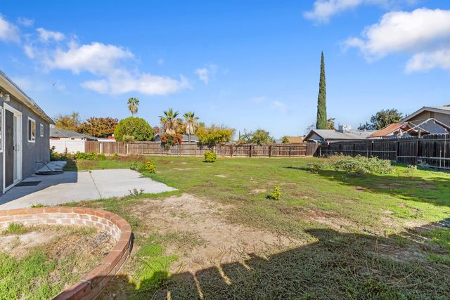 2525 Orwell Ct, Modesto, CA 95354