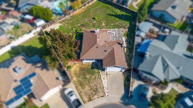 2525 Orwell Ct, Modesto, CA 95354