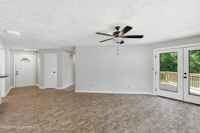 728 Colonial Circle, Jackson, MS 39211
