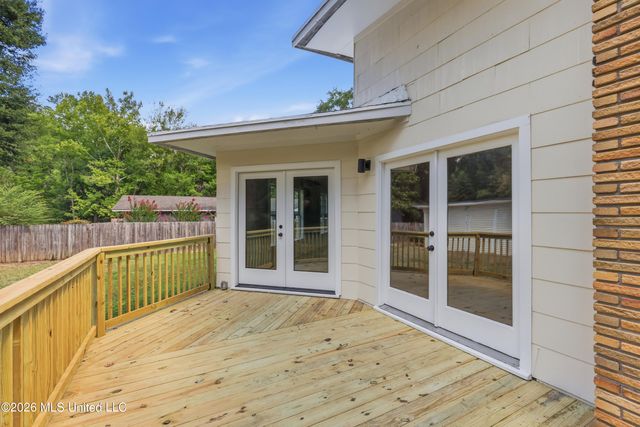 728 Colonial Circle, Jackson, MS 39211