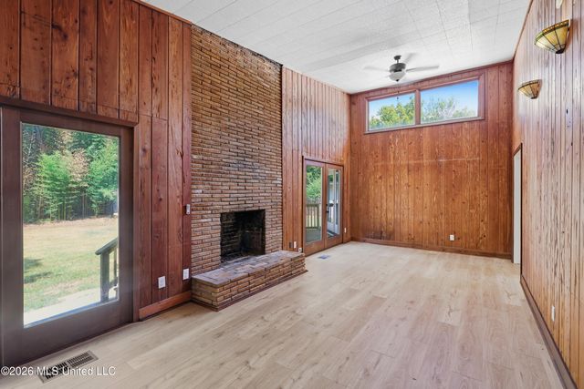 728 Colonial Circle, Jackson, MS 39211