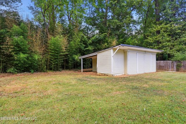 728 Colonial Circle, Jackson, MS 39211
