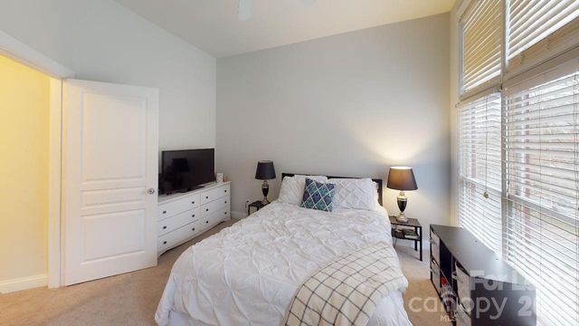 1007 Park West Drive, Charlotte, NC 28209