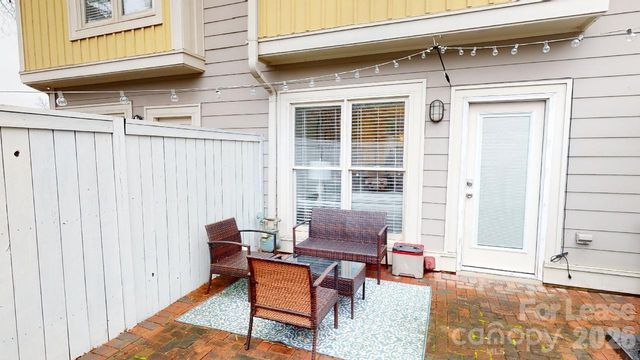 1007 Park West Drive, Charlotte, NC 28209