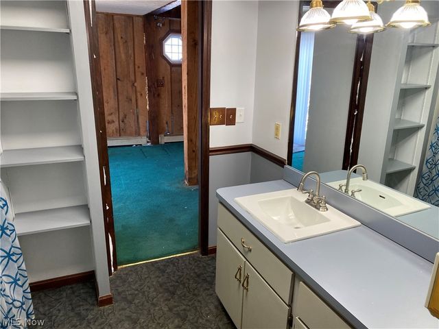 16870 Avon Belden Road, Grafton, OH 44044