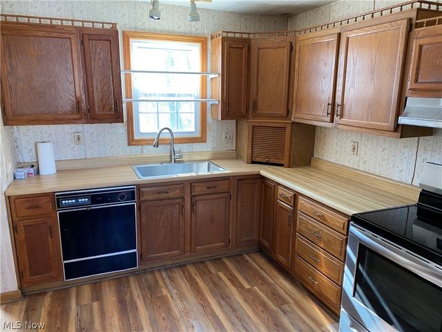 16870 Avon Belden Road, Grafton, OH 44044