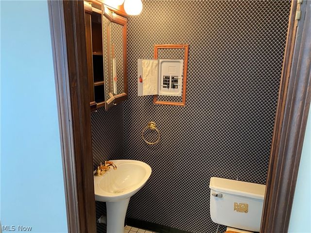 16870 Avon Belden Road, Grafton, OH 44044