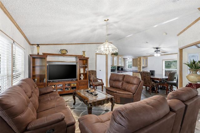 368 County Road 4891, Dayton, TX 77535