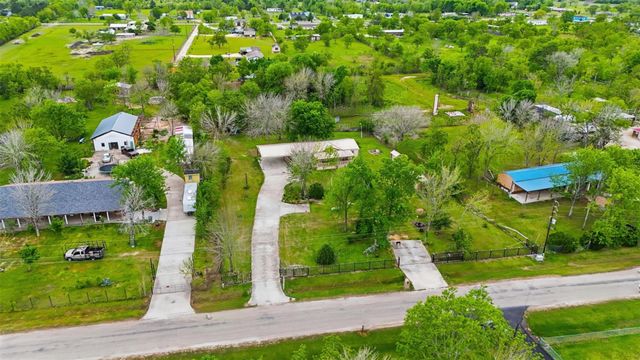 368 County Road 4891, Dayton, TX 77535