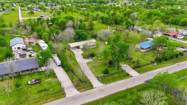 368 County Road 4891, Dayton, TX 77535