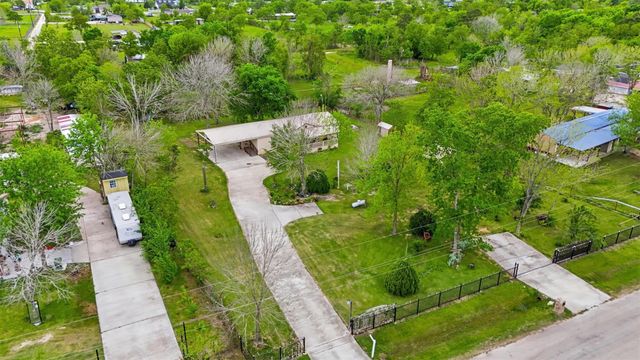 368 County Road 4891, Dayton, TX 77535