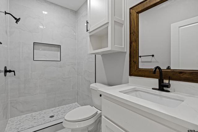 21019 C R 116 (Cedar Ln), Tyler, TX 75703