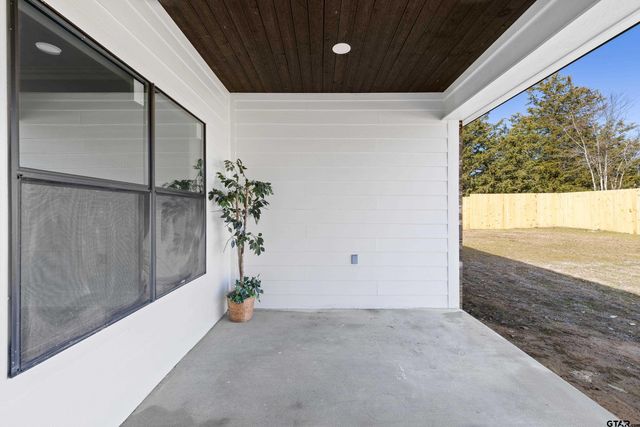 21019 C R 116 (Cedar Ln), Tyler, TX 75703