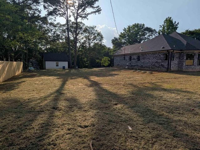 21019 C R 116 (Cedar Ln), Tyler, TX 75703