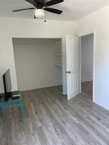 1706 N 15th Street, Fort Pierce, FL 34950