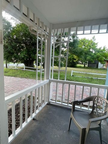 1706 N 15th Street, Fort Pierce, FL 34950