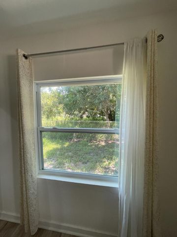 1706 N 15th Street, Fort Pierce, FL 34950