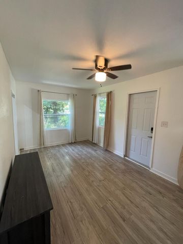 1706 N 15th Street, Fort Pierce, FL 34950