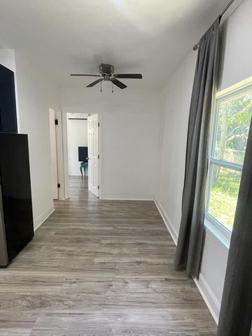 1706 N 15th Street, Fort Pierce, FL 34950