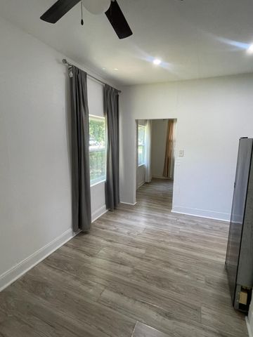 1706 N 15th Street, Fort Pierce, FL 34950