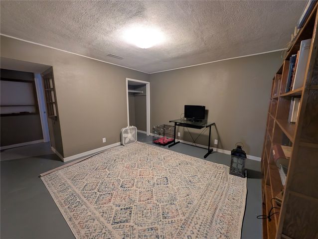 6664 Sand Court SW, Cedar Rapids, IA 52404