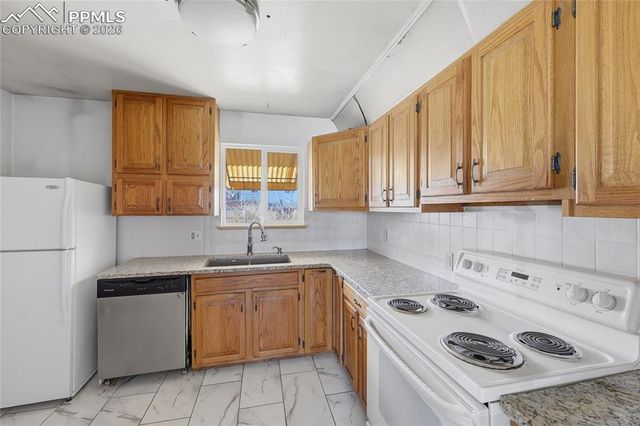 2609 Ridgewood Lane, Pueblo, CO 81005