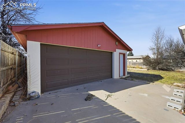 2609 Ridgewood Lane, Pueblo, CO 81005
