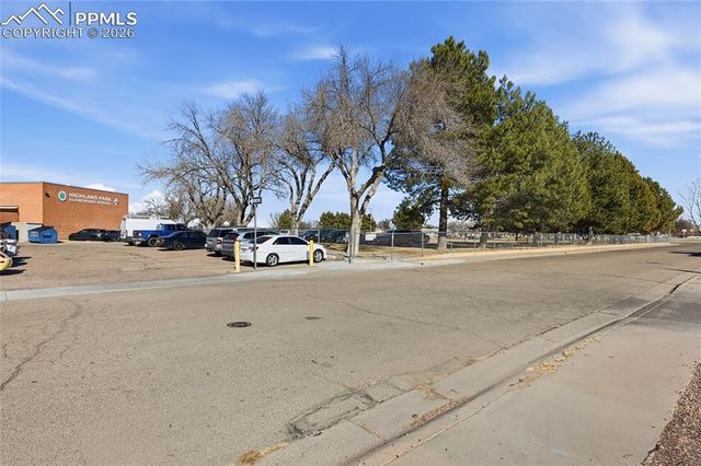 2609 Ridgewood Lane, Pueblo, CO 81005