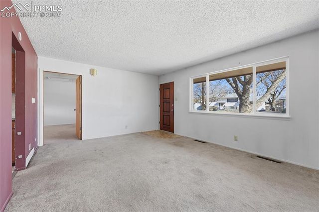 2609 Ridgewood Lane, Pueblo, CO 81005