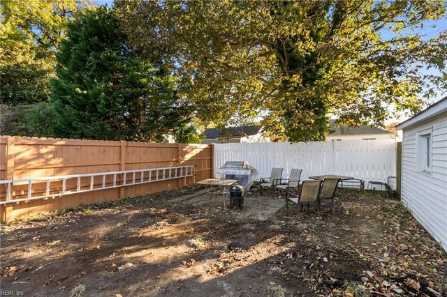4 Fiske ST, Portsmouth, VA 23702