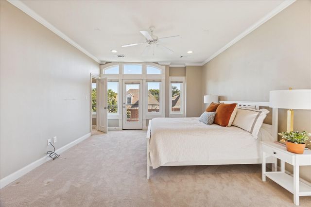 1712 Mcduffie Street, Houston, TX 77019