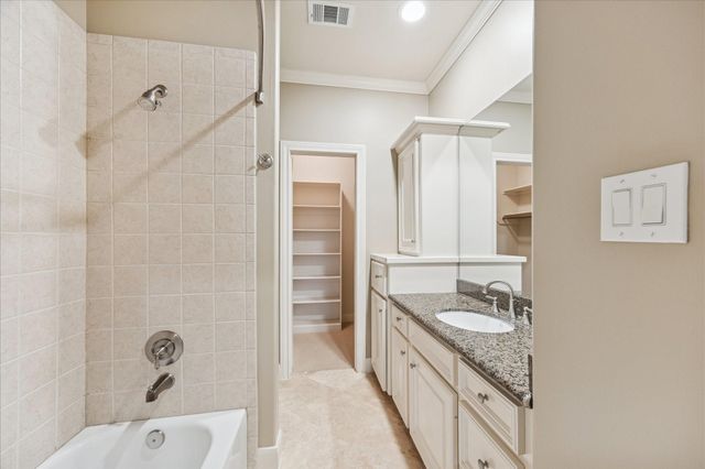 1712 Mcduffie Street, Houston, TX 77019