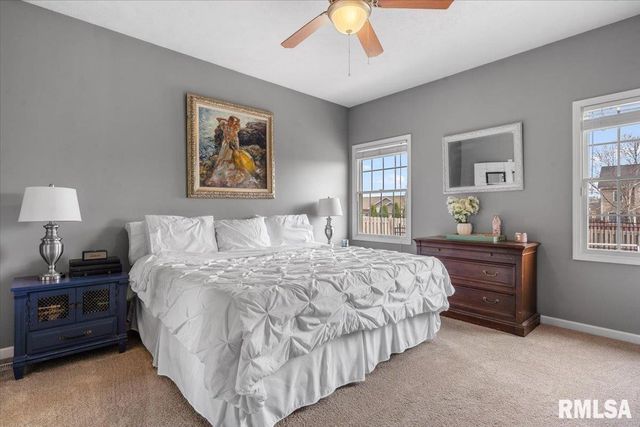 416 Fox Glove Crest, Chatham, IL 62629