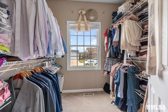 416 Fox Glove Crest, Chatham, IL 62629