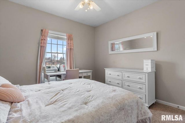 416 Fox Glove Crest, Chatham, IL 62629